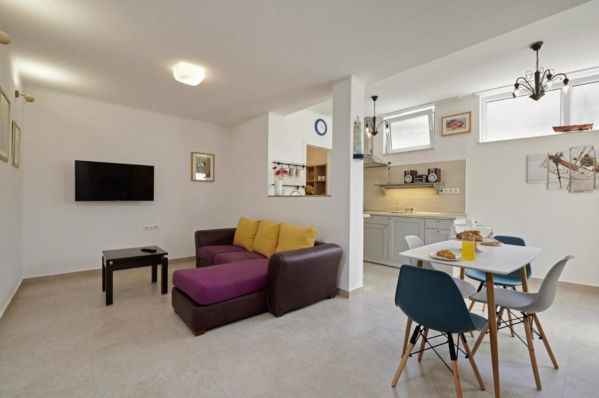 Вилла Smuketa In Trogir Haus Fuer 4 Personen Экстерьер фото