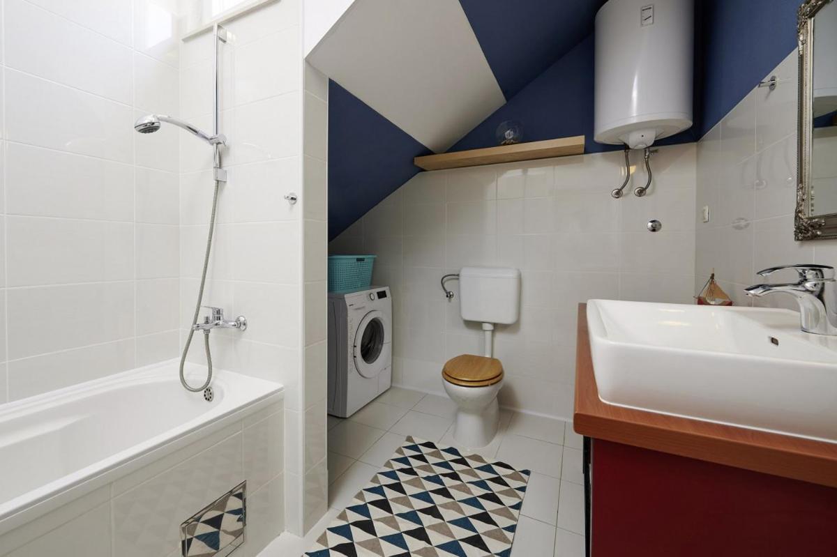 Вилла Smuketa In Trogir Haus Fuer 4 Personen Экстерьер фото